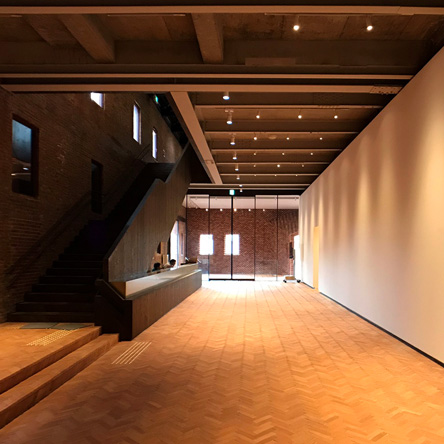 弘前れんが倉庫美術館