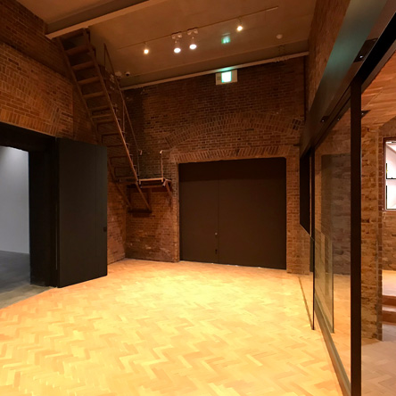 弘前れんが倉庫美術館