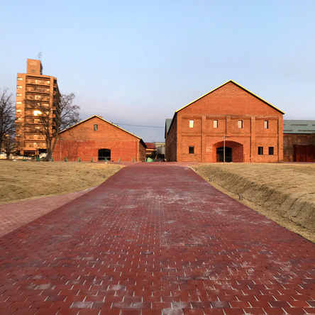 弘前れんが倉庫美術館